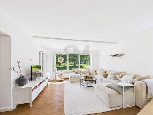 Elegant Wohnen mit viel Licht - 4 Zimmer Etagenwohnung in Brannenburg