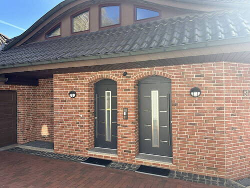 2 separate Eingänge EG/OG - 