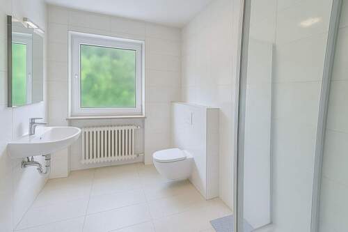 Badezimmer - 3 Zimmer Etagenwohnung zum Kaufen in Bad Tölz