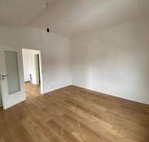 Schöne helle 2-Raumwohnung im Dachgeschoss! Stellplatz! - Gersdorf