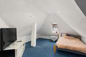 Dachgeschoss Wohnung 2 - 
