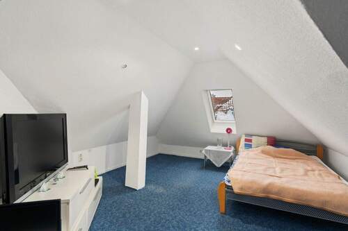 Dachgeschoss Wohnung 2 - 