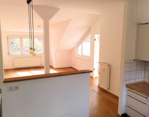 Aus Küche ins Wohnzimmer - Etagenwohnung mit 82,00 m&sup2; in Baden-Baden zum Kaufen