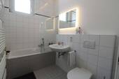Badezimmer - Etagenwohnung mit 68,00 m&sup2; in München zum Kaufen