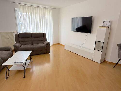 Wohnbereich - 2 Zimmer Etagenwohnung in Singen