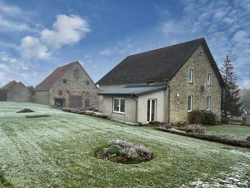 Wohnhaus mit Anbau/Scheune - 9 Zimmer Einfamilienhaus zum Kaufen in Detmold