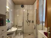 Bad mit bodengleicher Dusche-EG - 