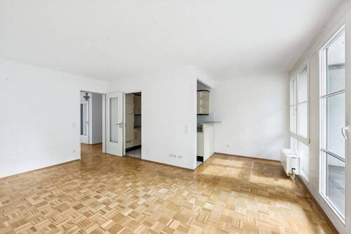 Wohnzimmer - Etagenwohnung mit 72,30 m&sup2; in Berlin zum Kaufen
