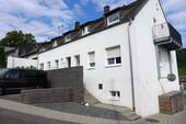 Bild 1 - Sicher in Immobilien investieren. Tolles & gepflegtes 6 Familienhaus in Top-Grenzlage zu Luxemburg!