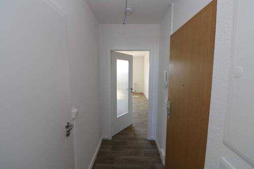 Flur - Etagenwohnung mit 55,30 m² in Freiberg zur Miete