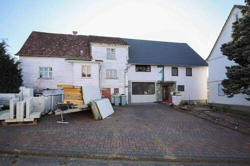 01_Front - 6 Zimmer Einfamilienhaus zum Kaufen in Schlüchtern