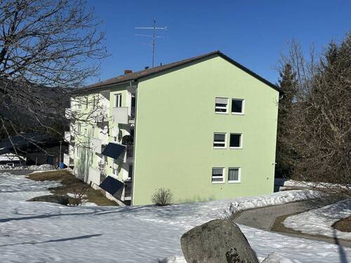 Außenansicht - Renovierungsbedürftige 2-Zimmer-ETW in Finsterau