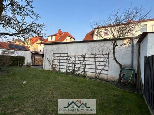Grundstück - Einfamilienhaus mit 220,00 m² in Neubrandenburg zum Kaufen