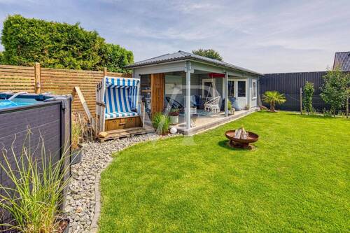 Gartenhaus mit Veranda - Einfamilienhaus mit 141,00 m² in Vettweiß zum Kaufen