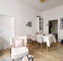 Altbautraum, 5-Zimmer-EG-Wohnung mit Einbauküche in Hehlentor - Celle