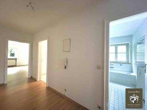 3_Flur - Etagenwohnung mit 70,00 m² in Prien an Chiemsee zum Kaufen