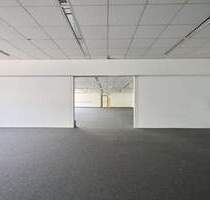 Lagerhalle im Norden plus Büro im 1. OG - All-in-Miete - Nürnberg Schniegling
