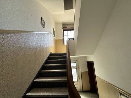 Treppenhaus - Gewerbeobjekt (Büro, Produktion, Verkauf) zum Kaufen in Krefeld