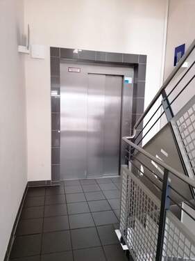 Aufzug.jpg - 