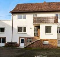 Saniertes Wohnhaus mit großer Scheune in Borken Haarhausen - Borken / Haarhausen