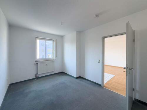 Schlafzimmer - Etagenwohnung mit 46,70 m&sup2; in Plauen zur Miete