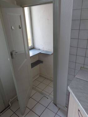 Abstellraum Küche.JPG - 