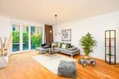 Wohnzimmer - 4 Zimmer Etagenwohnung zum Kaufen in Hamburg