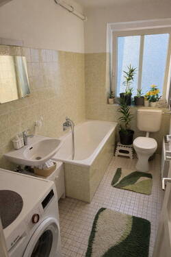 Badezimmer - Etagenwohnung mit 36,70 m&sup2; in Regensburg zum Kaufen