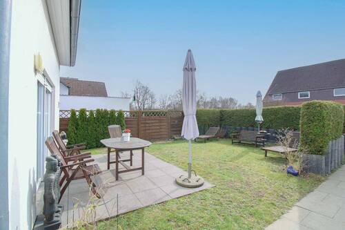 Terrasse - Modernes Einfamilienhaus mit Terrasse, Sauna und Garage in Langenhagen