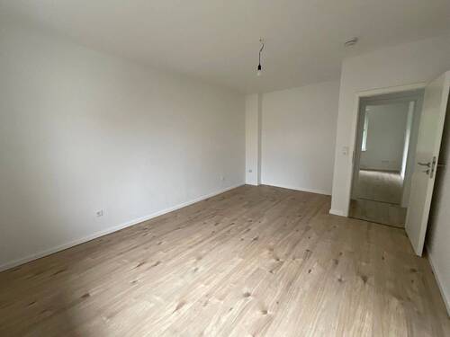 Zimmer 2 - 