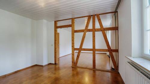 Wohnzimmer - 5 Zimmer Doppelhaushälfte in Reutlingen