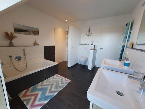 Bad - 5 Zimmer Doppelhaushälfte in Poxdorf
