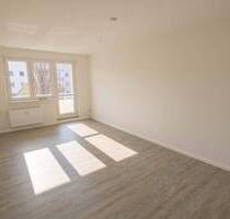 In der Herrichtung! 4-Zimmerwohnung im Süden + Balkon! - Halle (Saale) Südstadt