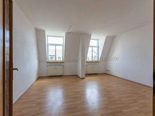 Wohnzimmer - 3 Zimmer Etagenwohnung in Plauen