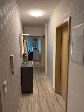 Einliegerwohnung - Flur - 