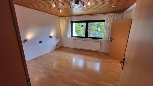 1.OG Zimmer 3 (Schlafzimmer) - 