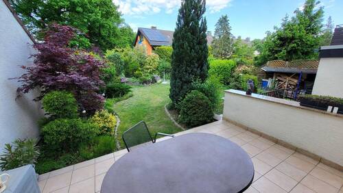 Garten - 8 Zimmer Doppelhaushälfte in Oftersheim