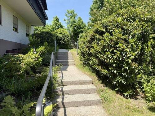 Zugang zum Haus - 2 Zimmer Etagenwohnung zur Miete in Murnau am Staffelsee
