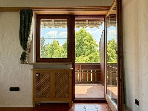 Ausgang auf Süd-Balkon - 