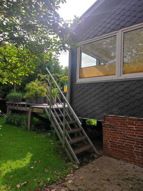 Treppe zur Terasse - 