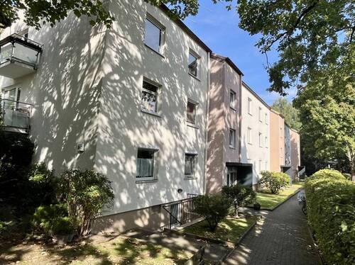 Gebäudeansicht - 2 Zimmer Etagenwohnung in Norderstedt