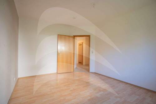 Schlafen - Etagenwohnung mit 77,00 m² in Salzweg zum Kaufen