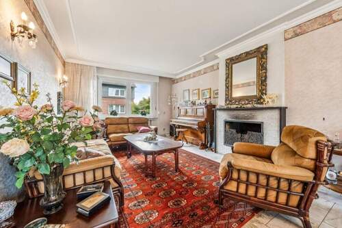 Wohnzimmer - Einfamilienhaus mit 200,00 m² in Dormagen zum Kaufen