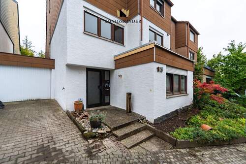 Eingangsbereich - 7 Zimmer Doppelhaushälfte in Waiblingen