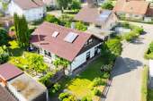 Außenansicht - Charmantes Einfamilienhaus mit Garage und idyllischem Garten in Mengen