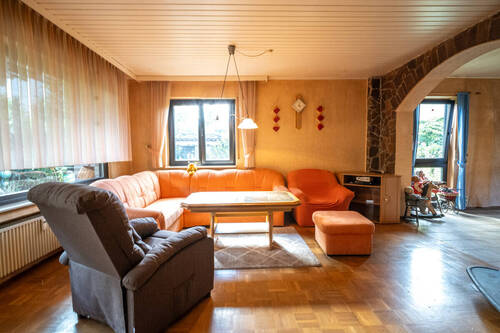 Offener Wohn- und Essbereich EG - 