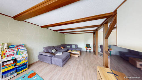 Wohnzimmer - 8 Zimmer Einfamilienhaus zum Kaufen in Hohenhameln / Bierbergen