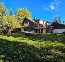 Tolle Lage -- Geräumiges Einfamilienhaus mit schönem Garten -- Einliegerwohnung -- - Weiden in der Oberpfalz Lerchenfeld