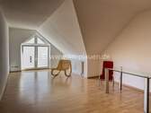 Wohnzimmer - 2 Zimmer Etagenwohnung zur Miete in Plauen