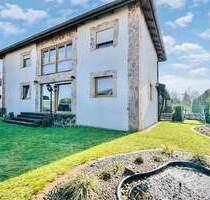 Charmantes Holzhaus trifft modernen Neubau - Ruhige Sackgassenlage in Holle - Erbpacht